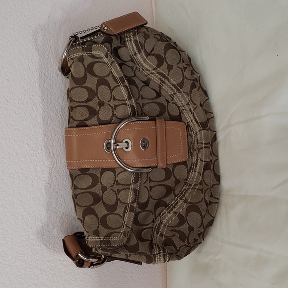 Coach Handbags - Gently used Coach Bag